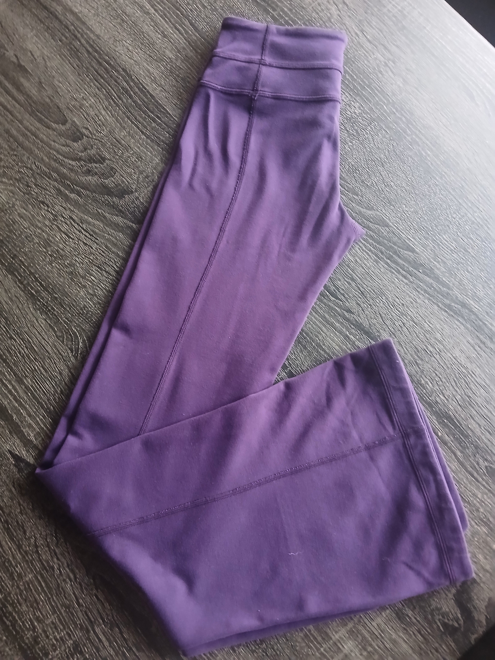 Women’s Flare Lululemon Yoga Pants/reversible - Picture 3 of 9